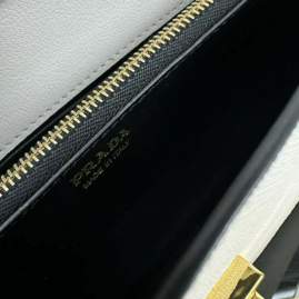Picture of Prada Handbags _SKUfw204492506fw